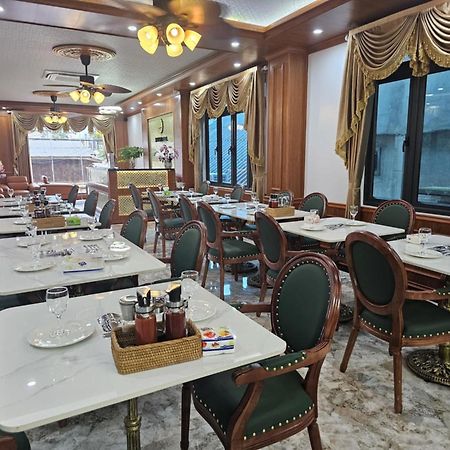 Sky Hotel Vangviang Kültér fotó