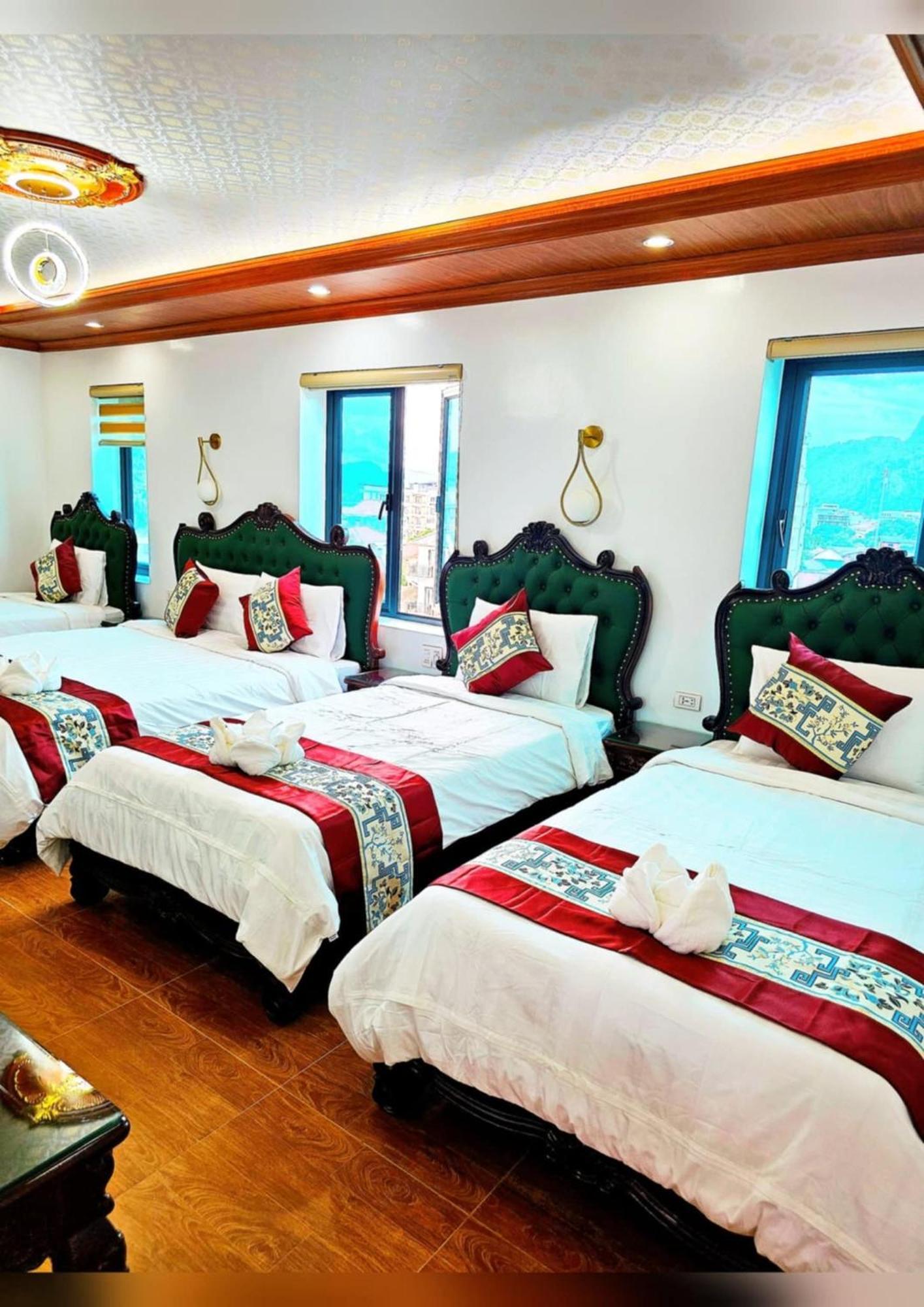 Sky Hotel Vangviang Kültér fotó